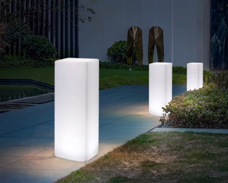 Светильник Колонна 30х190  питание от АКБ, RGB Светильник Колонна 30х190  питание от АКБ, RGB