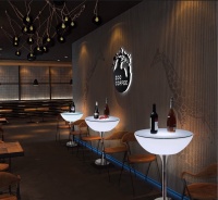 Стол светящийся круглый на металическом основании 80х80х96 Стол светящийся круглый на металическом основании 80х80х96